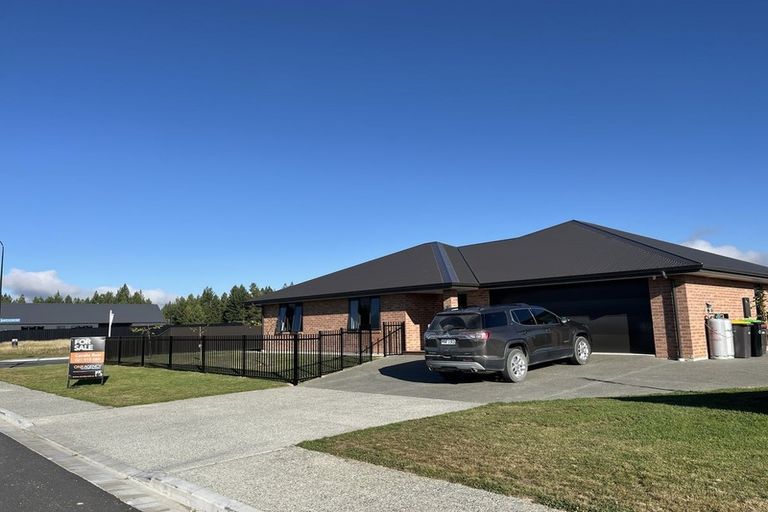 Photo of property in 8 Birch Hill Drive, Twizel, 7901