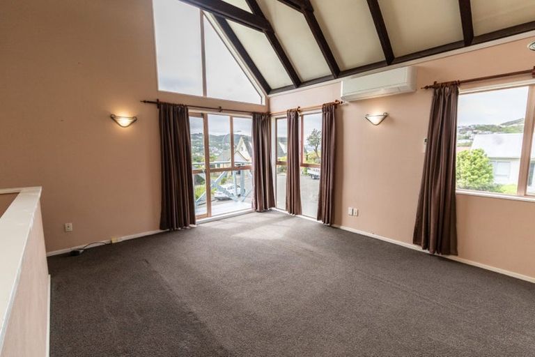 Photo of property in 104a Allington Road, Karori, Wellington, 6012