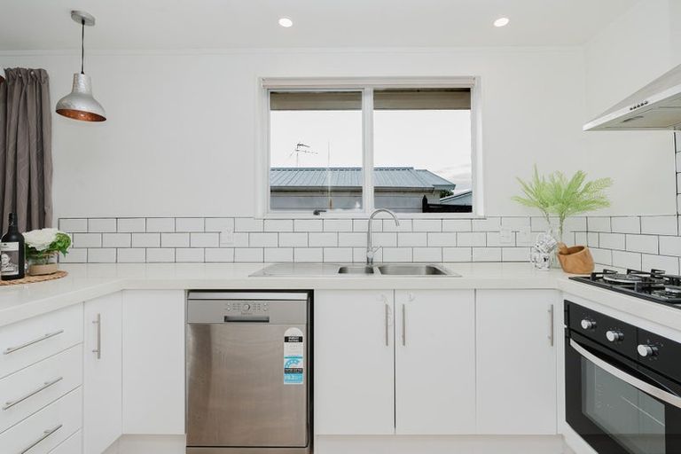 Photo of property in 15a Irvine Street, Frankton, Hamilton, 3204