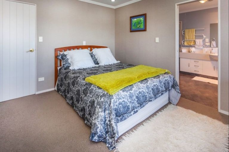 Photo of property in 131 Mayfair Avenue, Whangamata, 3620