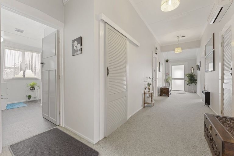 Photo of property in 15 Hamlet Street, Stratford, 4332