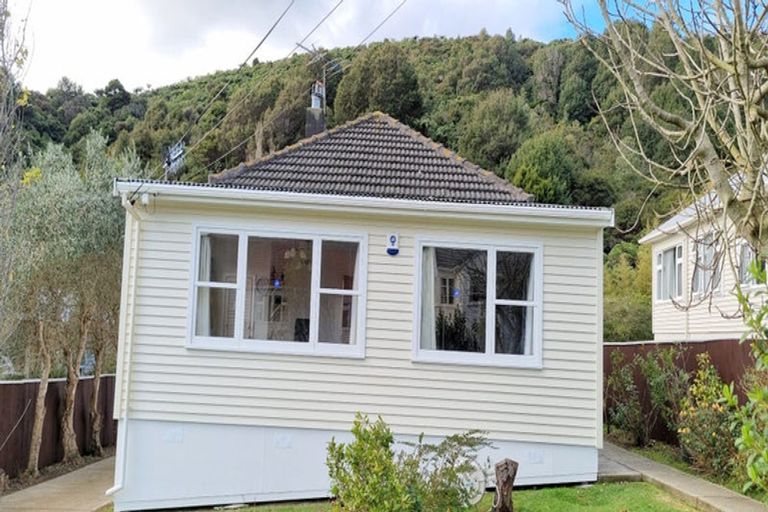 Photo of property in 45 Wilkie Crescent, Naenae, Lower Hutt, 5011