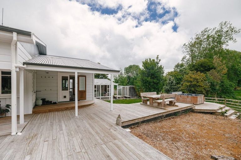Photo of property in 349 Finnis Road, Pohangina, Feilding, 4775