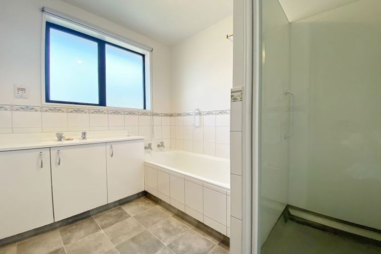 Photo of property in Carmichael Courts, 16/14 Wharenui Road, Upper Riccarton, Christchurch, 8041