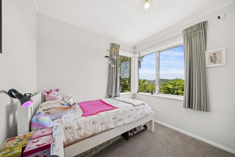 Photo of property in 20 Huntingdon Street, Northland, Wellington, 6012