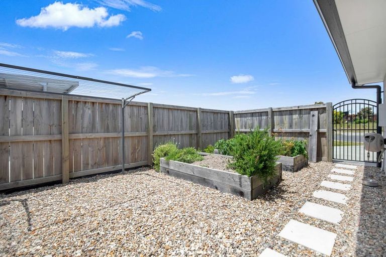 Photo of property in 3 Kohuhu Place, Motuoapa, 3382