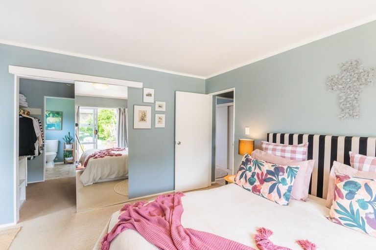 Photo of property in 16 Manly Garden, Paraparaumu Beach, Paraparaumu, 5032