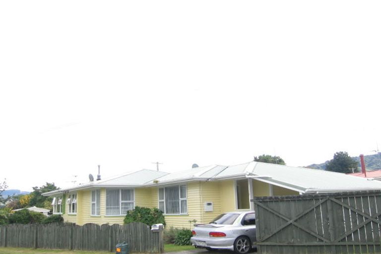 Photo of property in 7f2- Benge Crescent, Clouston Park, Upper Hutt, 5018