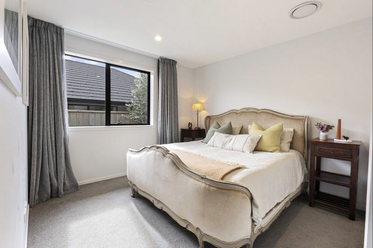 Photo of property in 4 Ward Street, Jacks Point, Queenstown, 9371