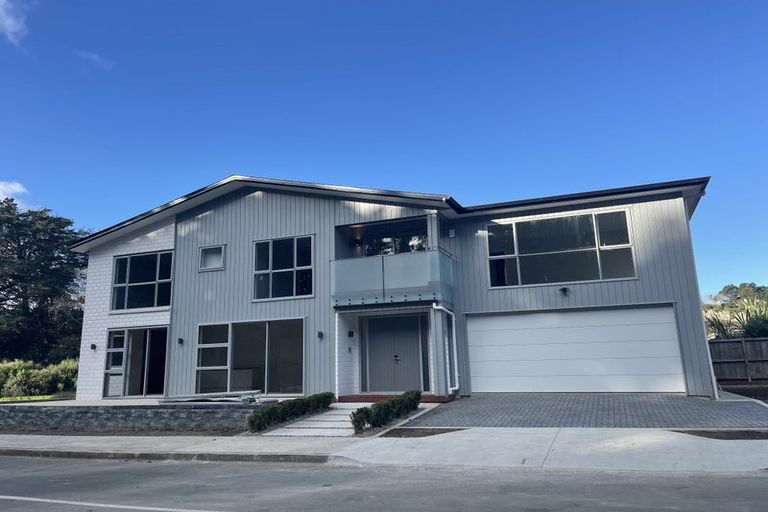 Photo of property in 3 Skanda Crescent, Flat Bush, Auckland, 2019