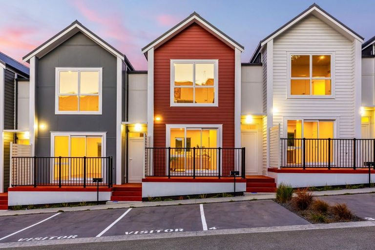 Photo of property in 49 Cleat Street, Whitby, Porirua, 5024