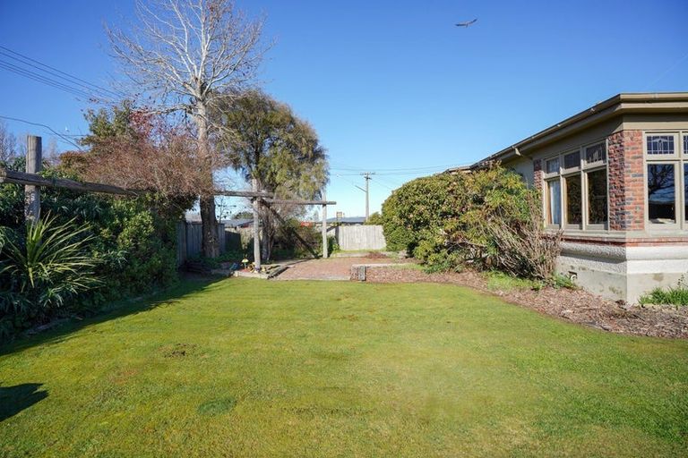 Photo of property in 1 Home Street, Winton, 9720