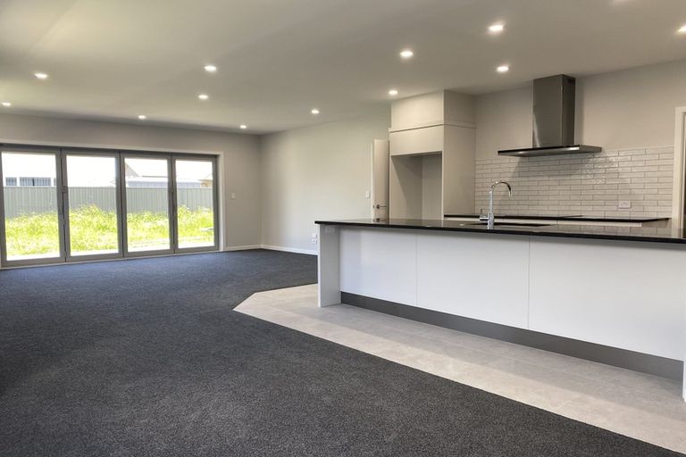 Photo of property in 14 Monowai Street, Poraiti, Napier, 4112