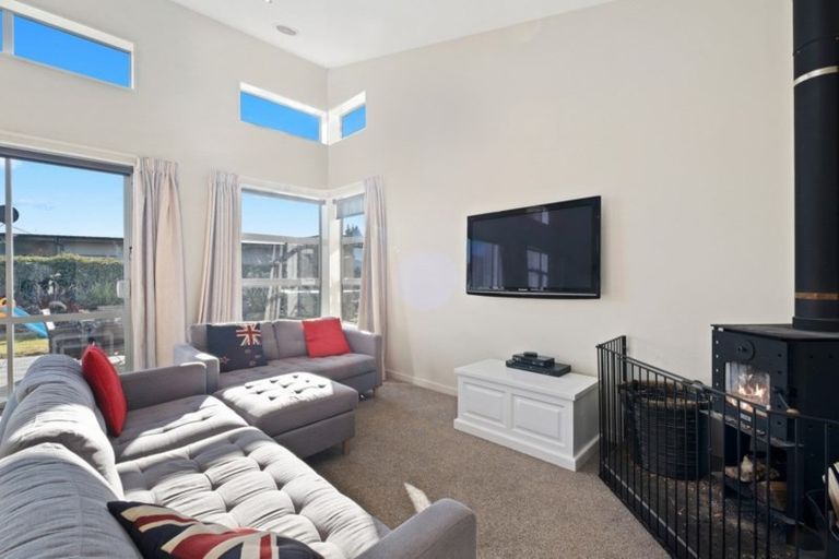 Photo of property in 13 Coromandel Street, Wanaka, 9305
