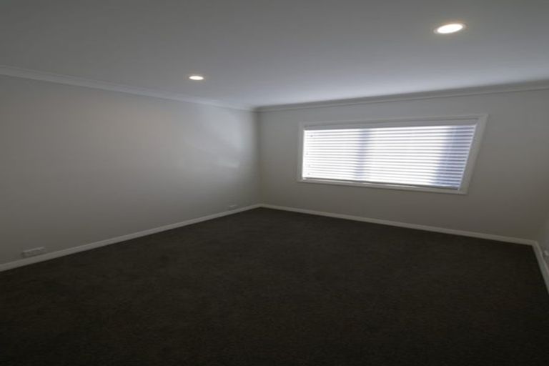 Photo of property in 5 Fiorano Place, Karaka, Papakura, 2113