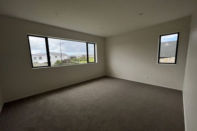 Photo of property in 59 Symes Drive, Red Beach, 0932