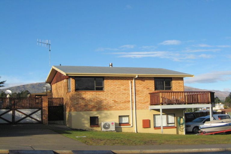 Photo of property in 2 Mount Iron Drive, Wanaka, 9305