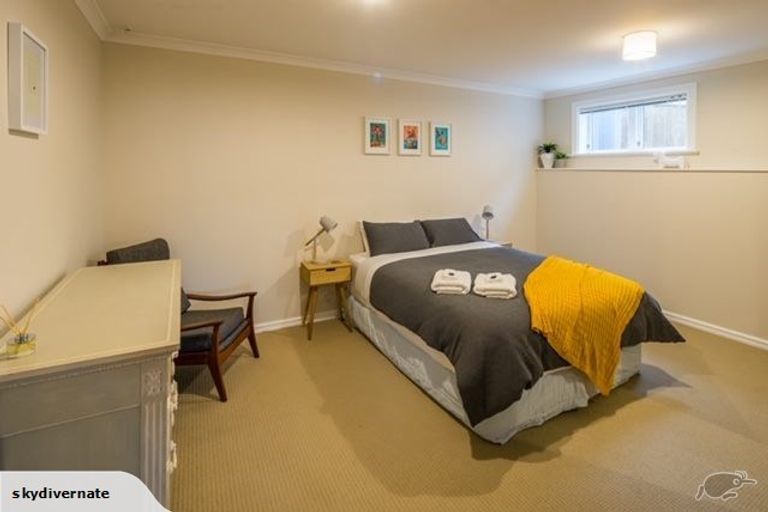Photo of property in 14a Freeling Street, Island Bay, Wellington, 6023