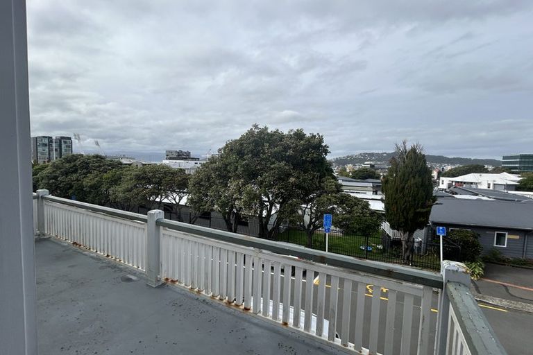 Photo of property in 10u1 Hobson Crescent, Thorndon, Wellington, 6011
