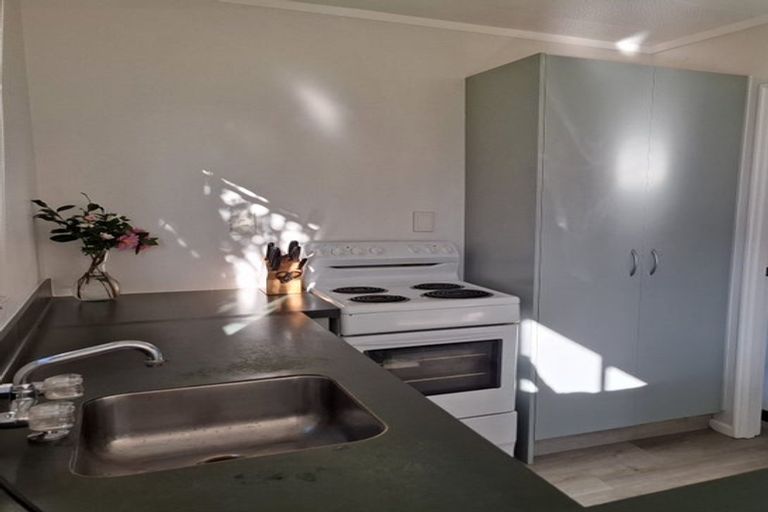 Photo of property in 8b Carthew Street, Okato, 4335