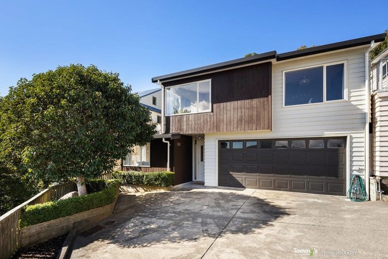 Photo of property in 80c Stewart Drive, Newlands, Wellington, 6037