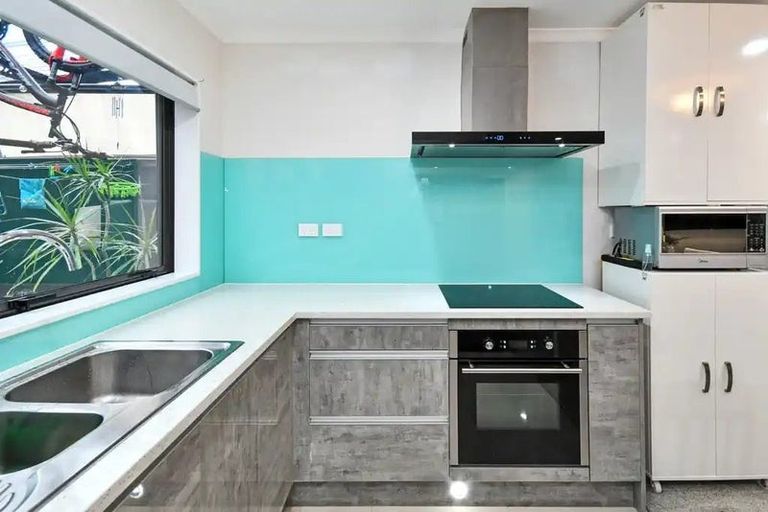 Photo of property in 3/15 Lipscombe Avenue, Papatoetoe, Auckland, 2025