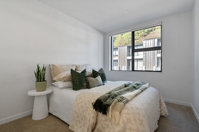 Photo of property in 22 Rua Kai Way, Brooklyn, Wellington, 6021