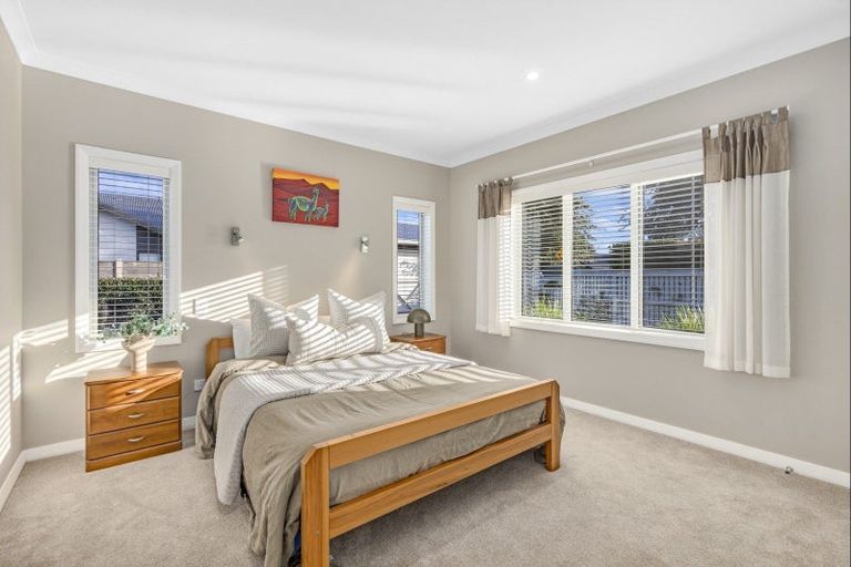 Photo of property in 1/66 Swayne Road, Cambridge, 3434