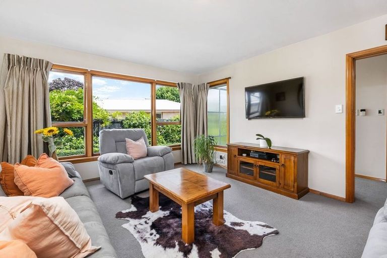 Photo of property in 4 Hudson Street, Bryndwr, Christchurch, 8053