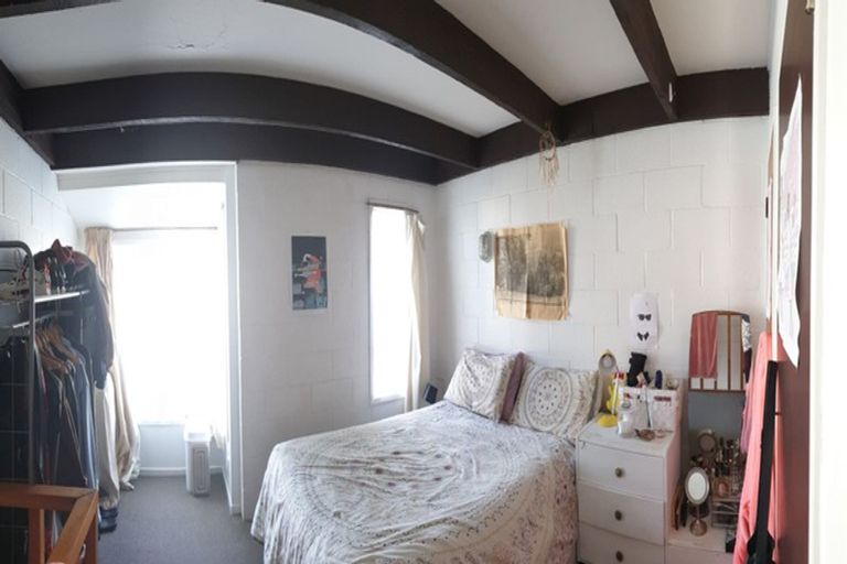 Photo of property in 129 Constable Street, Newtown, Wellington, 6021