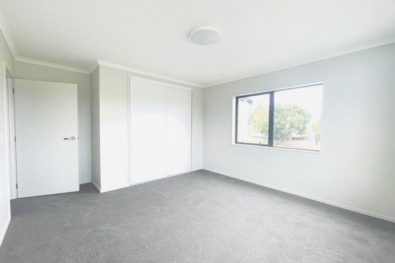 Photo of property in 6d Melleray Place, Randwick Park, Auckland, 2105