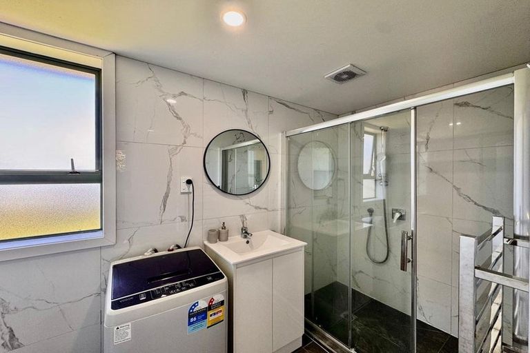 Photo of property in 54 Flat Bush Road, Clover Park, Auckland, 2023