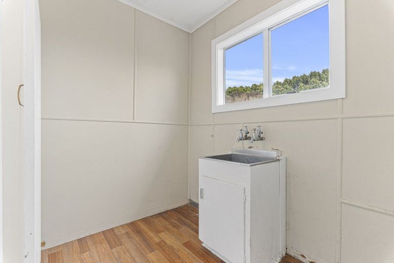 Photo of property in 44 Egmont Road, Waiwhakaiho, New Plymouth, 4312