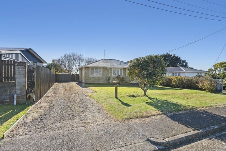 Photo of property in 6 Victoria Street, Waitara, 4320