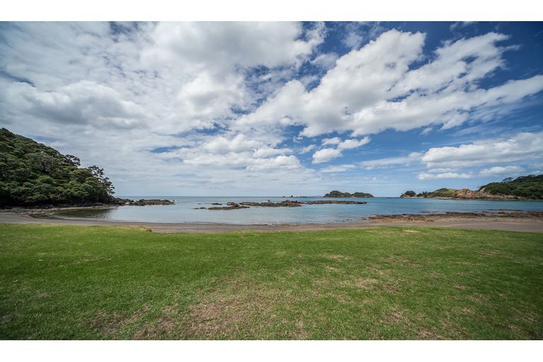 Photo of property in 354 Rockell Road, Whananaki, Hikurangi, 0181