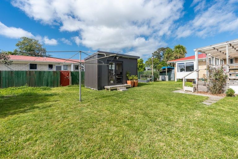 Photo of property in 10 Stewart Place, Melville, Hamilton, 3206