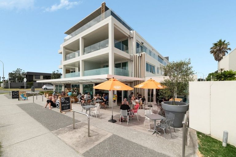 Photo of property in 154 Marine Parade, Mount Maunganui, 3116