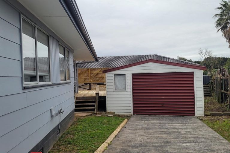Photo of property in 5 Bluewater Place, Wattle Downs, Auckland, 2103