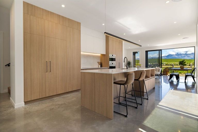 Photo of property in 24 Taurus Lane, Jacks Point, 9371