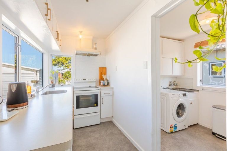Photo of property in 22 Ellison Street, Napier South, Napier, 4110