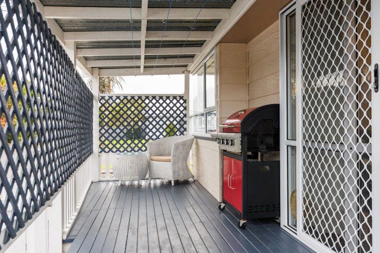 Photo of property in 10 Pirinoa Street, Feilding, 4702