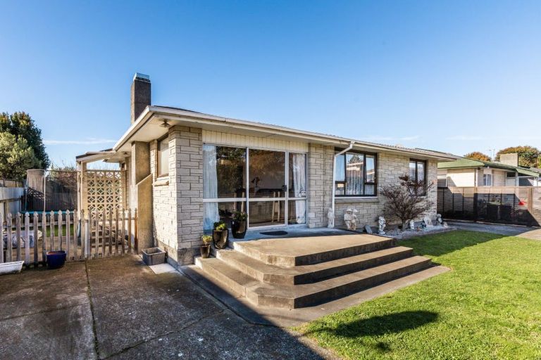 Photo of property in 2/71 Meeanee Road, Taradale, Napier, 4112