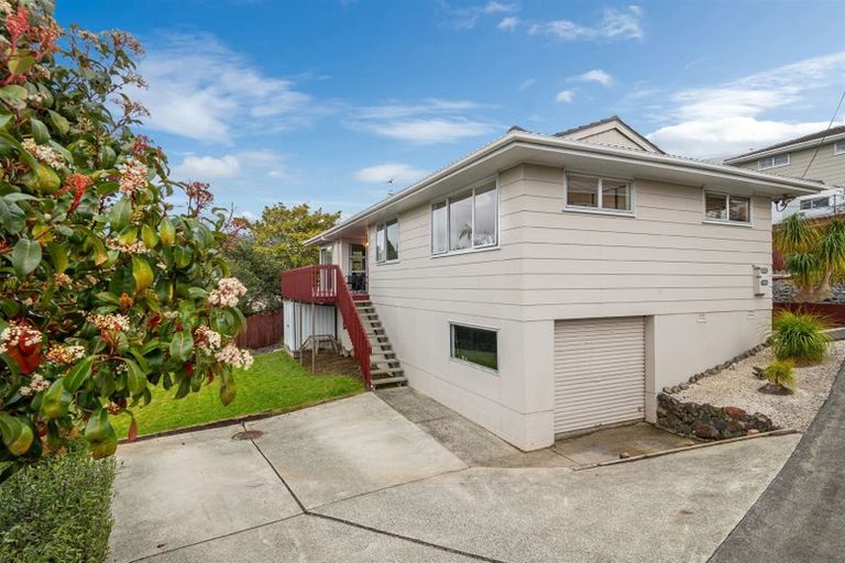 Photo of property in 301 Sunset Road, Sunnynook, Auckland, 0632