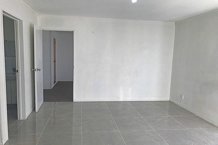 Photo of property in 6 Tangelo Place, Bucklands Beach, Auckland, 2012