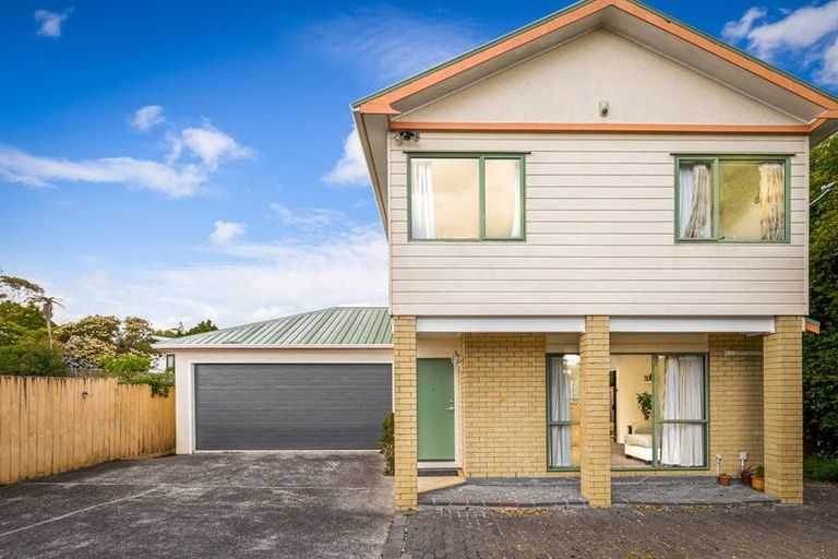 Photo of property in 1/28 Harrington Road, Henderson, Auckland, 0610