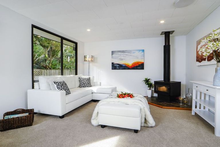 Photo of property in 33 Boylan Road, Titirangi, Auckland, 0604