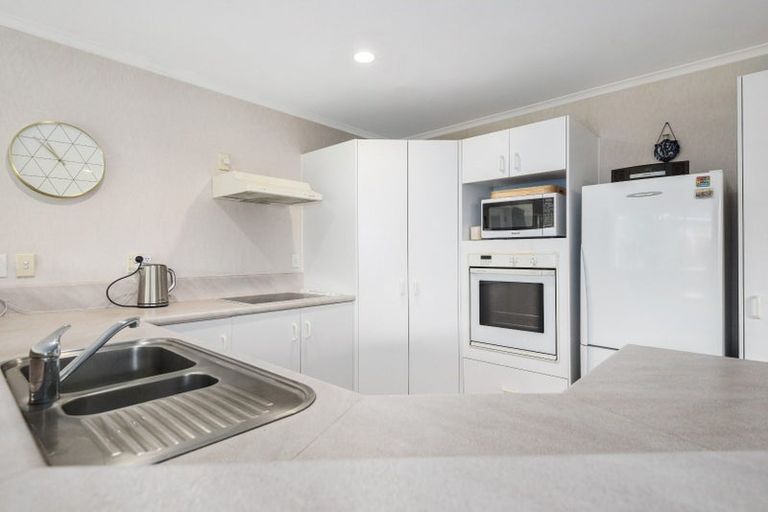 Photo of property in 9 Lynwood Place, Owhata, Rotorua, 3010