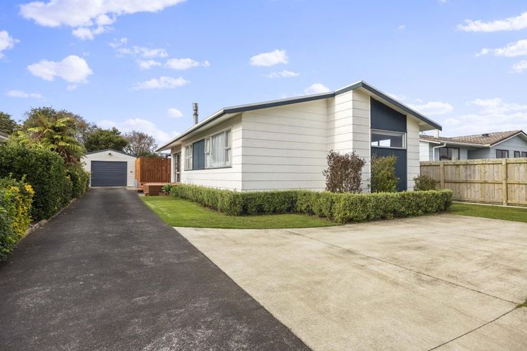 Photo of property in 34 Kamahi Avenue, Hawera, 4610
