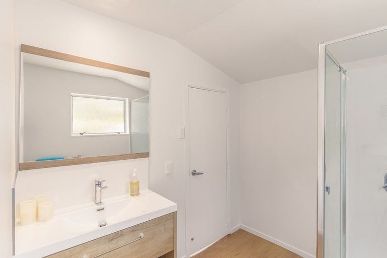 Photo of property in 24 Voelas Road, Lyttelton, 8082