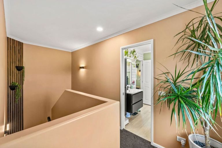 Photo of property in 381 Cove Road, Waipu, 0582